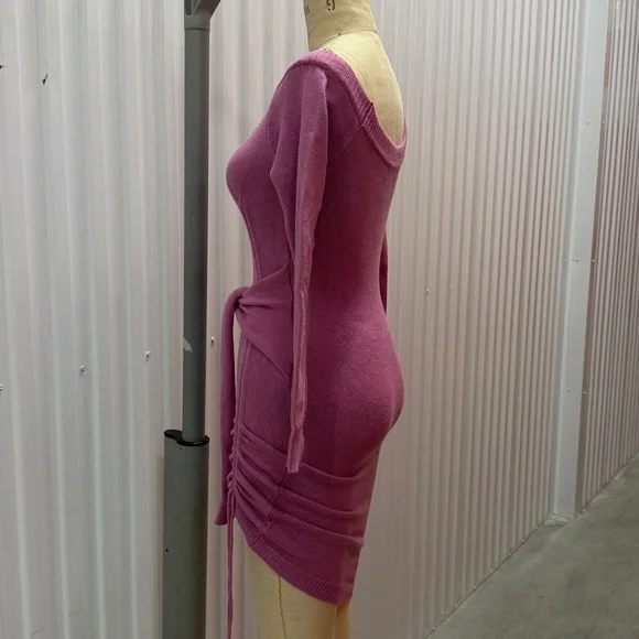 Off Shoulder Pink Knit Dress - Picture 4 of 6